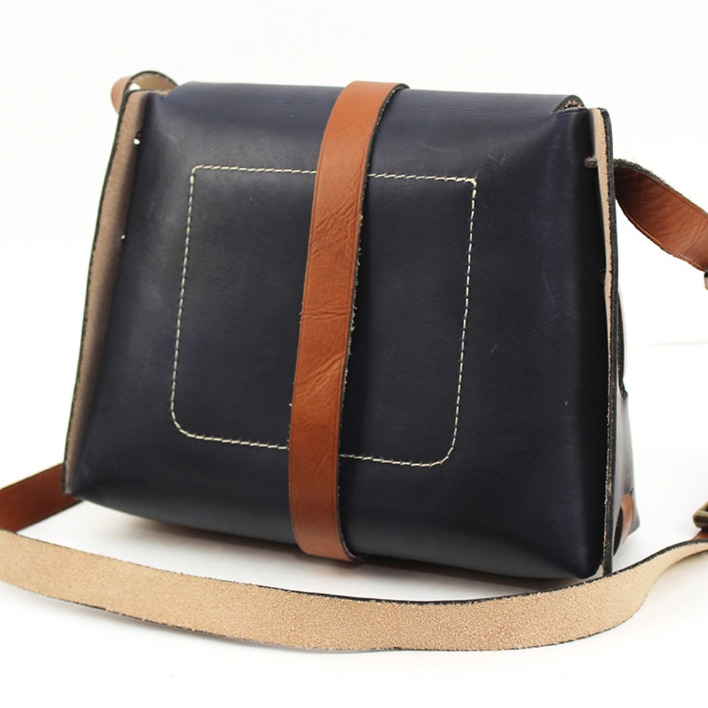 Patricia Nash 5217 Womens Navy Leather Crossbody - Picture 3 of 6